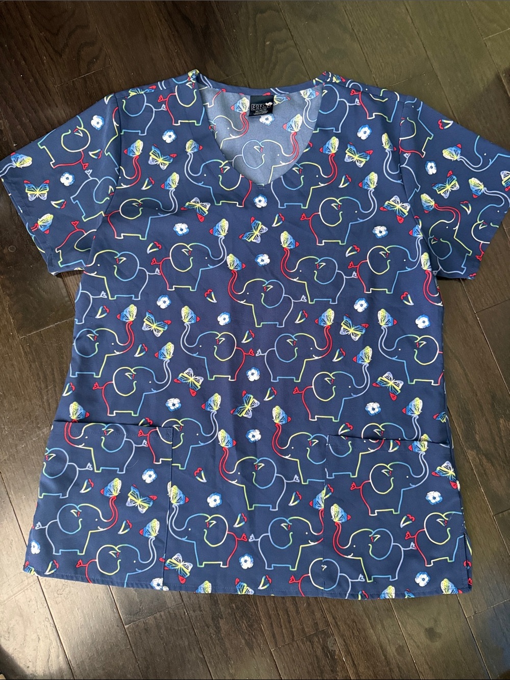Zoe +Chloe Blue/ Red/ yellow and green. Elephant Print V-Neck Scrub Top